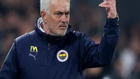 大乐透期号专家推荐：博洛尼亚主场胜率分析不足40